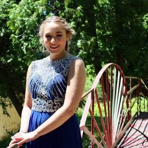 Meet your Posher, Laurie